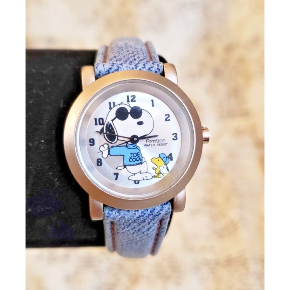 Vintage Armitron Peanuts Snoopy Joe Cool & Woodstock Watch with Denim Look Ban